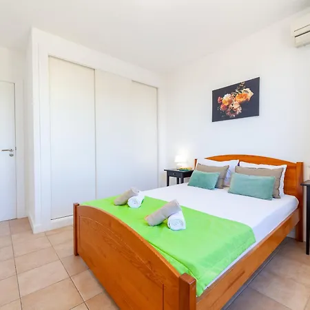 Townhouse Ocean Joy -com Piscina E Bbq Em * Albufeira