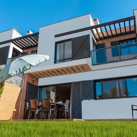 Townhouse Ocean Joy -com Piscina E Bbq Em
